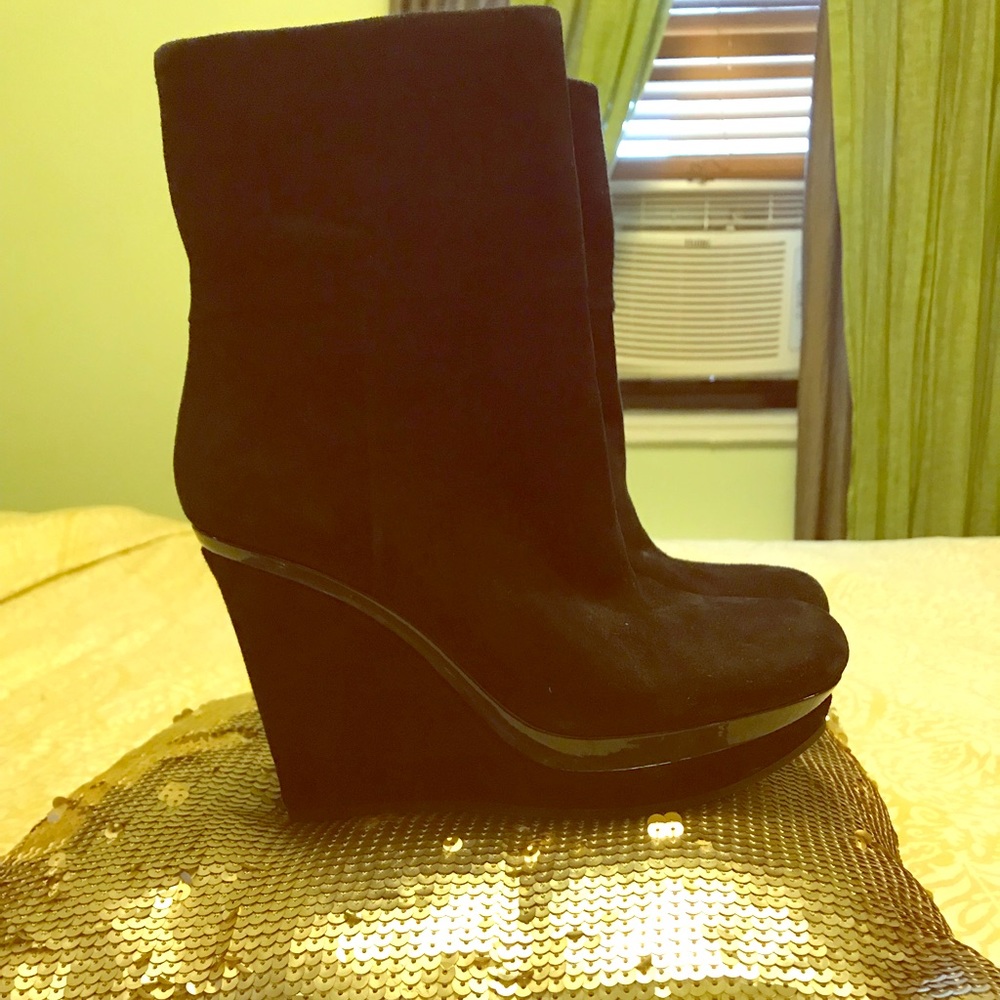 Via Spiga wedge suede booties (Brand New)